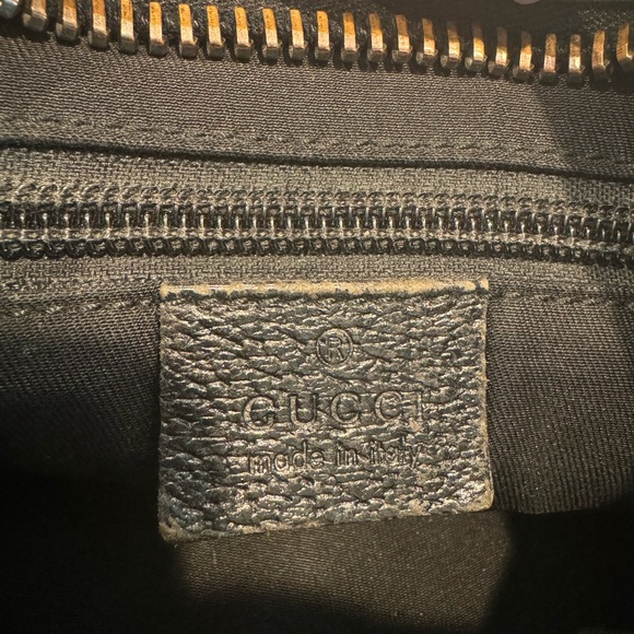 Authentic Gucci crossbody bag - Picture 9 of 12